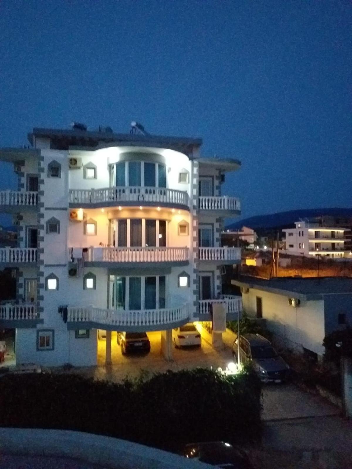 Studio Apartments Rizarjo 사밀 외부 사진