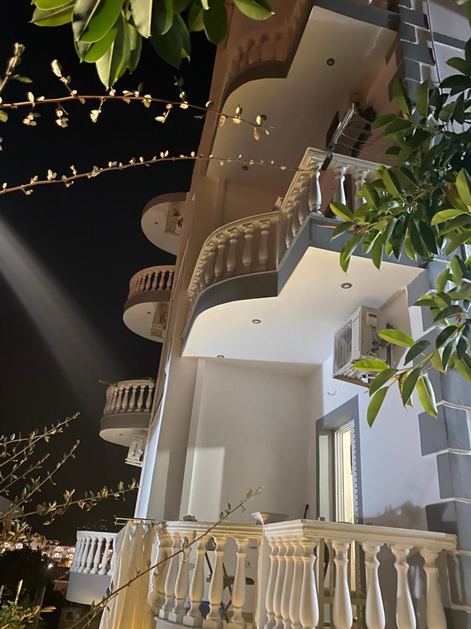 Studio Apartments Rizarjo 사밀 외부 사진