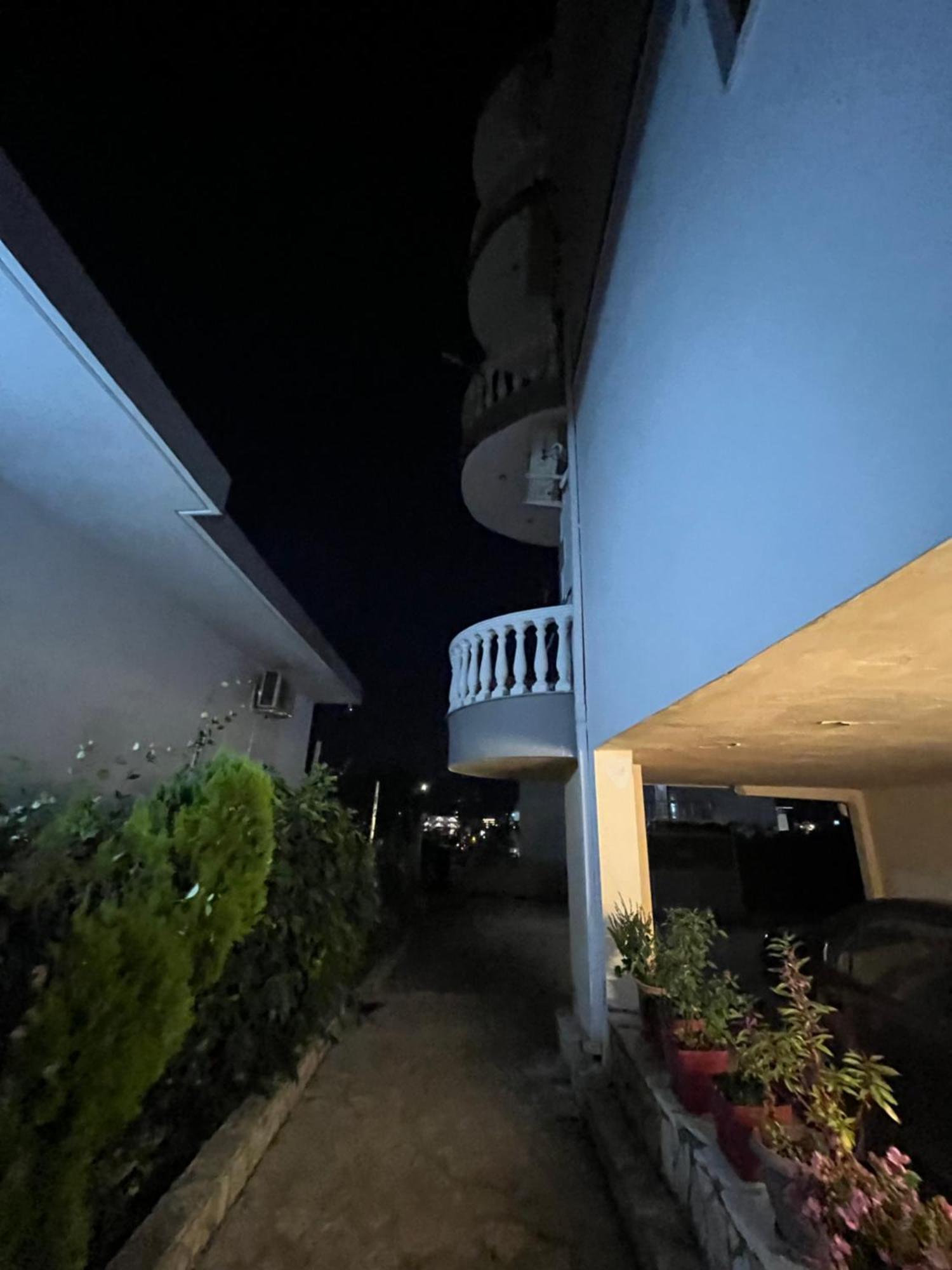Studio Apartments Rizarjo 사밀 외부 사진